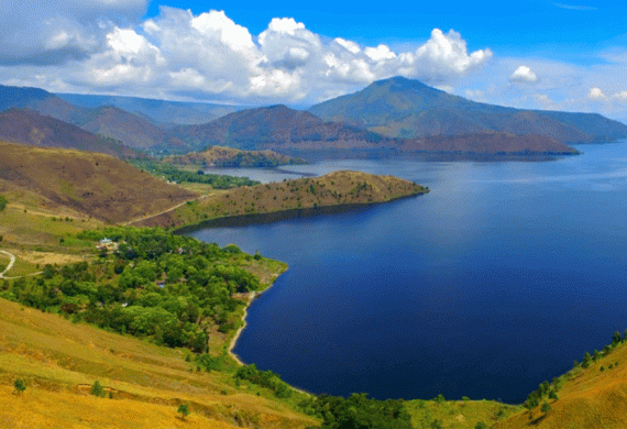 Mau Liburan ke Sumatera? Danau Toba Wajib Kamu Kunjungi