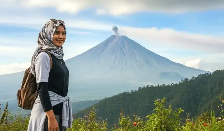 Wisata Berastagi: Menikmati Alam Sejuk dan Gunung Sinabung