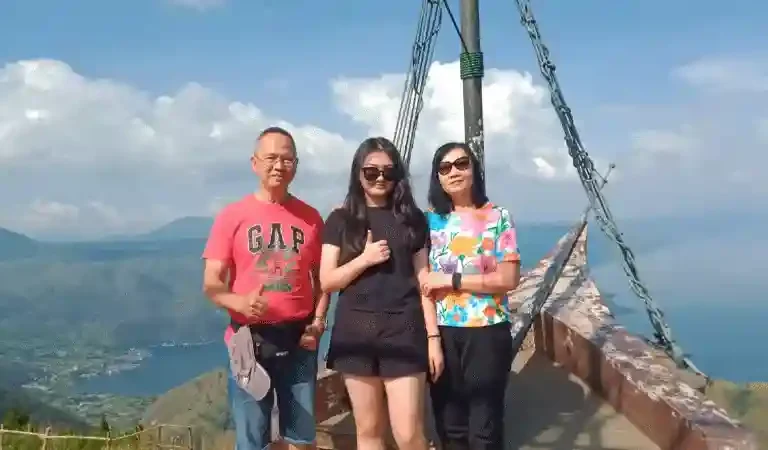 Pertanyaan Umum Seputar Private Tour Medan (FAQ Lengkap)